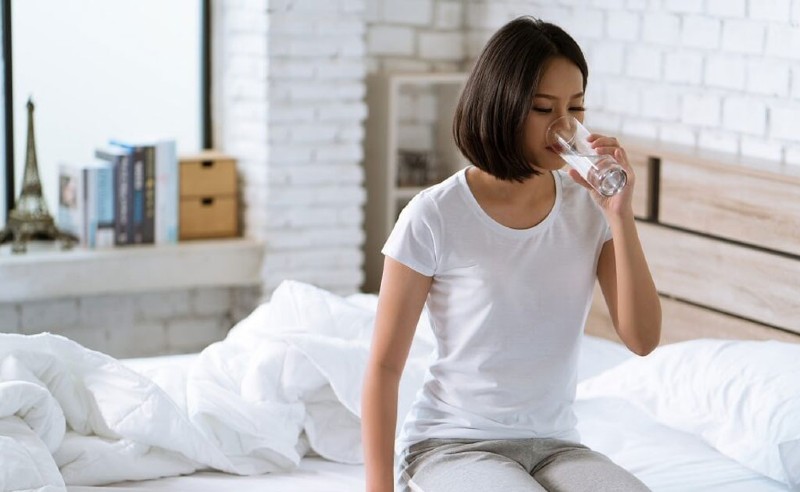 Bạn nên bổ sung nước đầy đủ vào thời gian khoảng 15h chiều