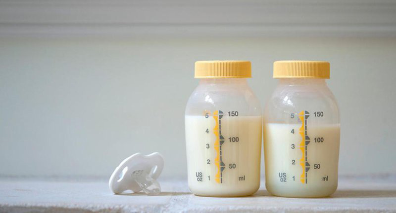 Giữ nguyên hỗn hợp 15 phút để dưỡng chất thấm sâu