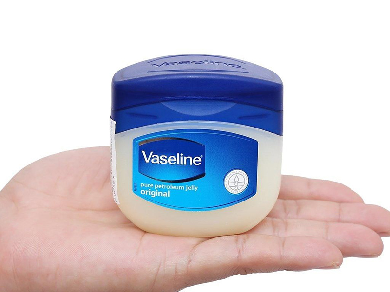 Tác dụng của vaseline như thế nào đối với tình trạng nhũ hoa bị thâm