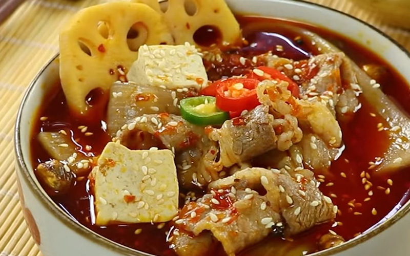 Thức ăn cay nóng gây mụn, dầu nhờn cho da