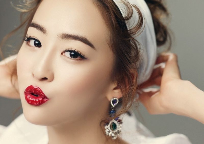 Phun thêu chân mày giúp tạo dáng mày mềm mại nữ tính