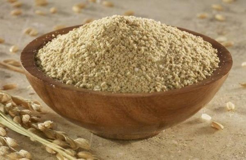 Bột cám gạo mang đến công dụng trị mụn đầu đen, mụn cám tuyệt vời