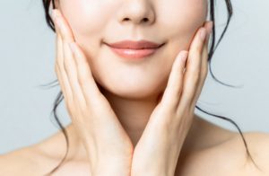 15 công thức mặt nạ trà xanh cho làn da đẹp bất ngờ Đắp mặt nạ bột trà xanh trong thời gian dài sẽ giúp giảm quầng thâm, mờ thâm mụn, nám