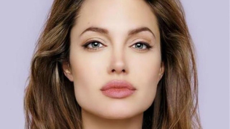 Môi dày mỏng ảnh hưởng cực kỳ nhiều tới việc lựa chọn màu son