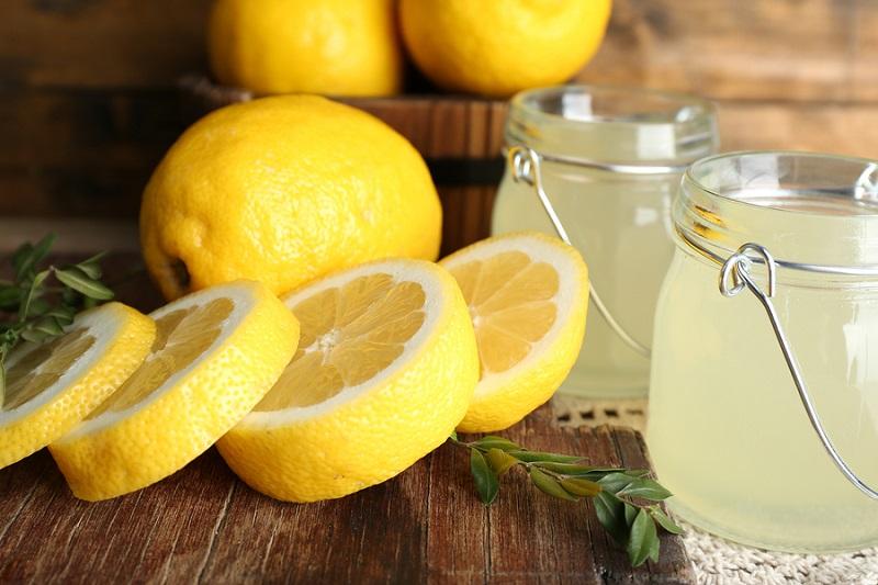 Nước cốt chanh hỗ trợ khiến nhũ hoa sáng mịn tuyệt vời