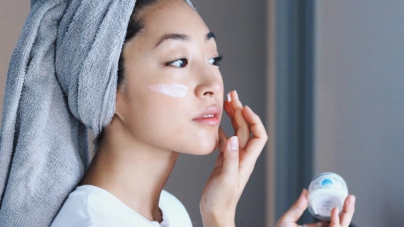 Nên đảm bảo quy trình chăm sóc da cơ bản