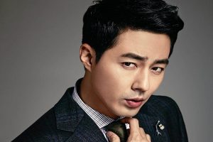 Hướng dẫn tỉa lông mày nam cơ bản, dễ thực hiện 15 Chỉ với vài thao tác tỉa lông mày bạn đã có thể sở hữu dáng lông mày ngang và rậm như chàng trai này