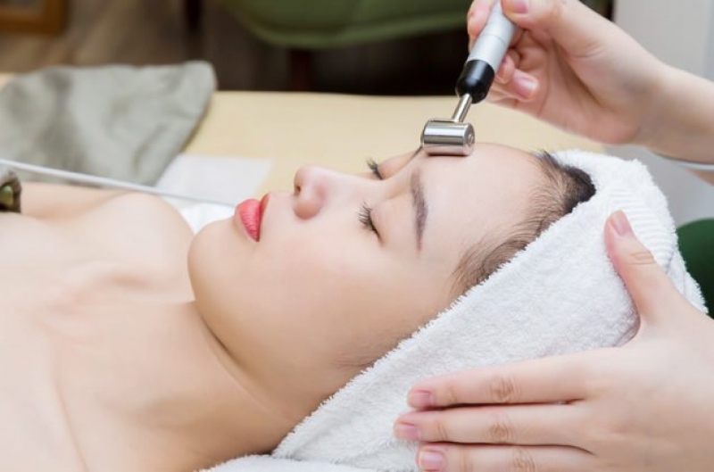 Liệu pháp điện di vitamin C