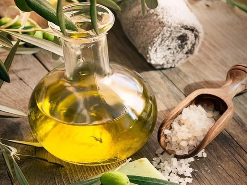 Top 20+ Cách Trị Mụn Đầu Đen Bằng Chanh Top 7 cách trị mụn đầu đen bằng muối và những lưu ý cần biết 46 Trộn muối và dầu oliu theo tỉ lệ 1:2