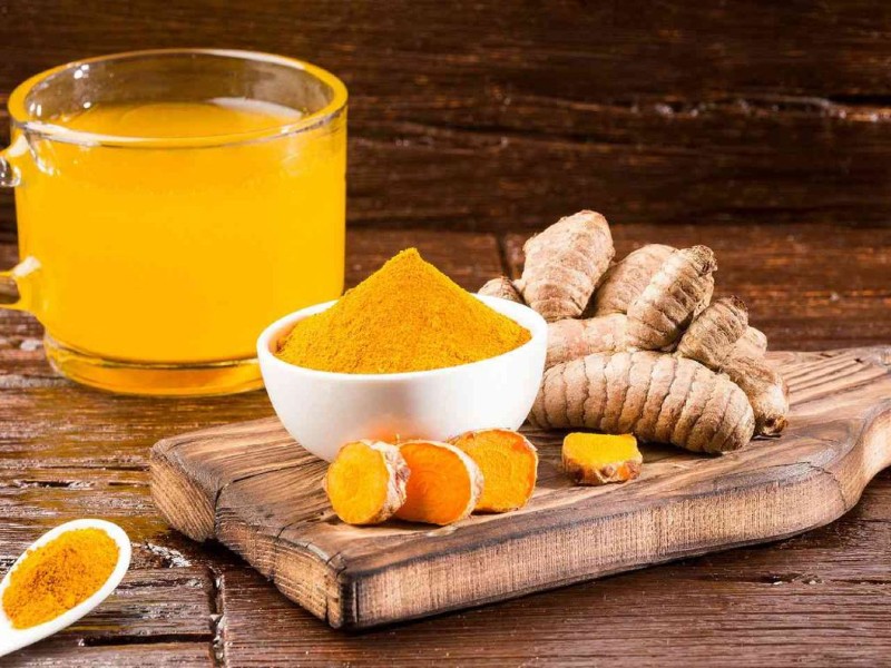 Nghệ là nguyên liệu làm đẹp quen thuộc của nhiều chị em