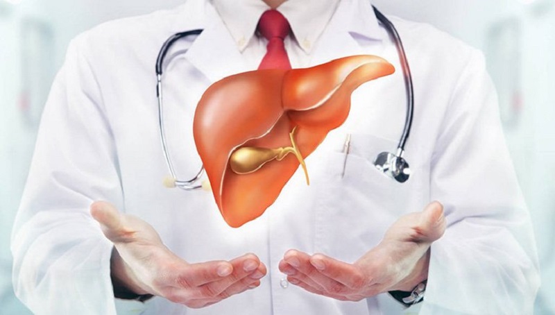 Nên thăm khám bác sĩ chuyên khoa để nắm rõ tình trạng tích tụ độc tố ở gan