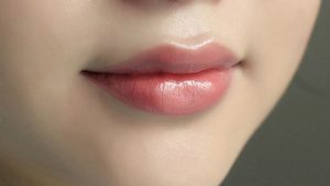 Uống nước đúng cách để có làn da đẹp 5 Uống nước đúng cách để có làn da đẹp Uống nước trước sau khi mới thức dậy