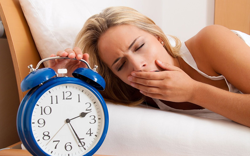 Ngủ không đủ giấc là nguyên nhân chính gây quầng thâm