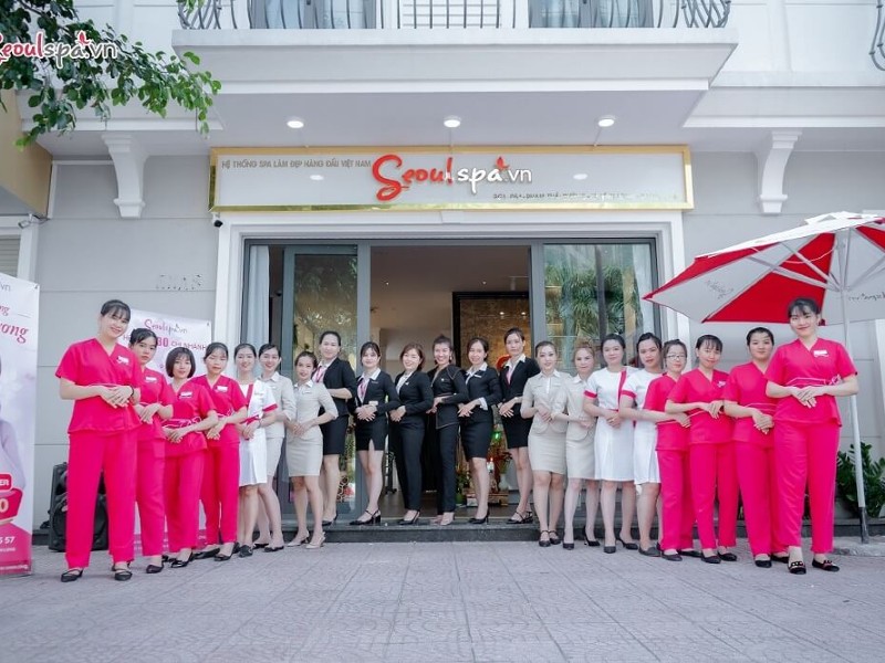Đội ngũ chuyên viên và bác sĩ tại Seoul Spa