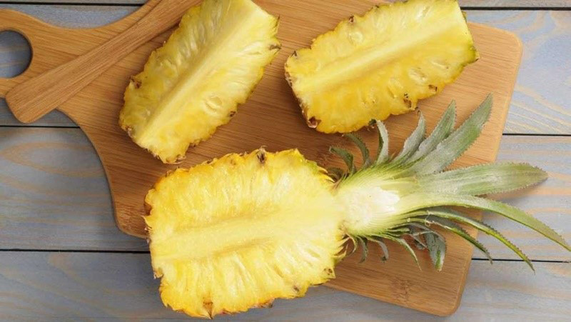 Bổ sung thêm dứa trong quá trình lên màu môi