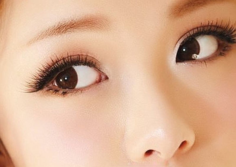Để có được đôi lông mi đẹp tự nhiên, an toàn bạn nên chọn lông mi giả có nguồn gốc rõ ràng