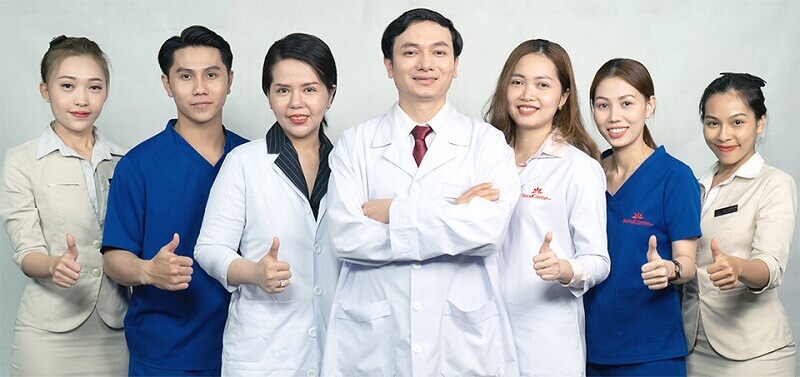 Nên lựa chọn những spa xóa xăm TPHCM có đội ngũ bác sĩ hay người trị liệu giỏi, có chứng chỉ hành nghề