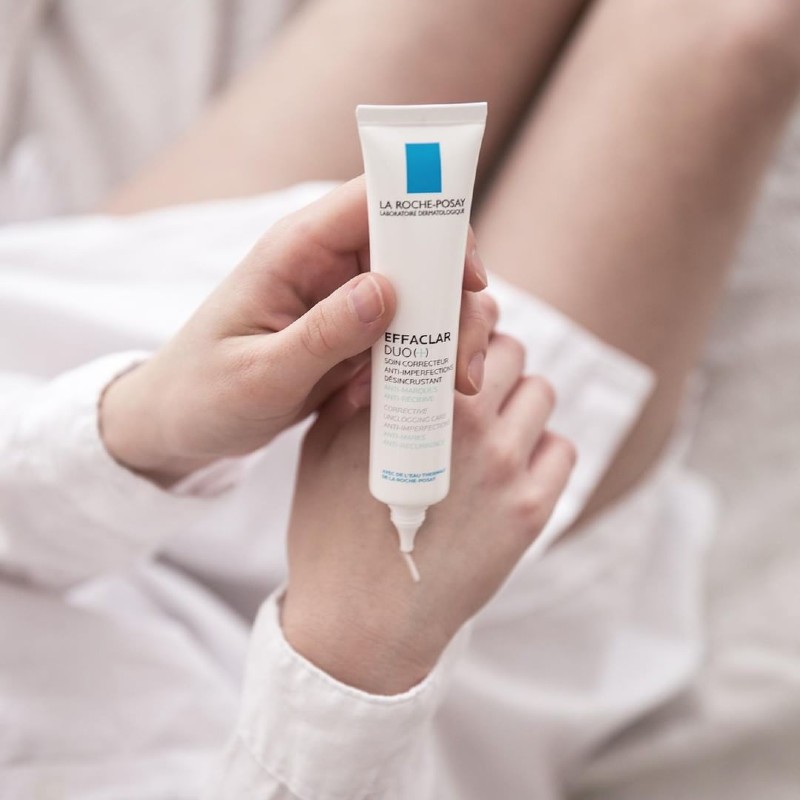 Đánh tan mụn ẩn, mụn viêm với kem trị mụn La Roche Posay