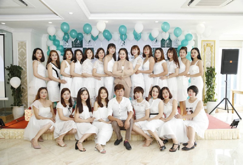 Eva Spa là một trong những thương hiệu cung cấp dịch vụ tắm trắng phi thuyền đáng để bạn tham khảo