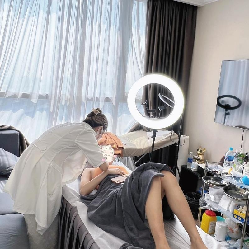 Không gian khu vực làm đẹp tiện nghi, thoáng mát