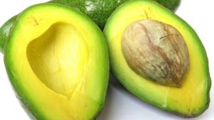 Da mụn nên ăn bơ để hỗ trợ cho quá trình giảm mụn