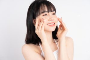 Mụn tuổi dậy thì có tự hết không sẽ còn phụ thuộc vào cơ địa, nội tiết tố bên trong cơ thể