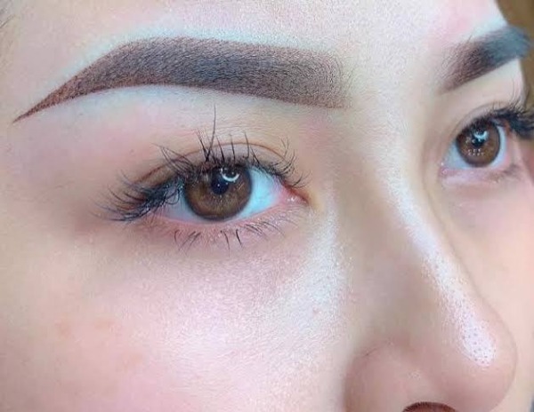 Tiêu chí nào để chọn nơi phun xăm chân mày phong thủy?