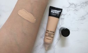 Make Up Forever Full Coverage không phải lo lắng việc lỗ chân lông bị bít tắc