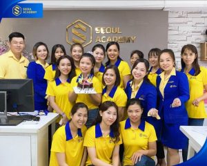 Học viên tại Seoul Academy đều vui vẻ và thoải mái trong các buổi học