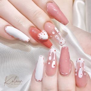 Kolour de Beauty luôn sáng tạo nên những mẫu nail chất lượng