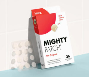 Miếng dán mụn Mighty Patch Your Blemish Hero được đánh giá cao về khả năng che phủ mụn