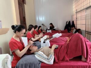 Chăm sóc da, điều trị mụn hiệu quả tại Bella Spa