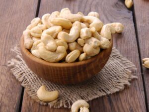 Hạt điều không phải nguyên nhân gây nên mụn