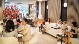 Nhân viên tại Seoul Spa luôn cố gắng tư vấn tận tình nhất cho khách hàng