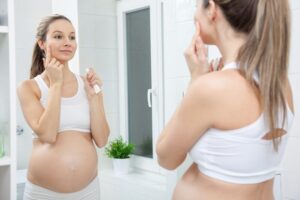 Những loại kem trị mụn cho bà bầu an toàn và hiệu quả cao