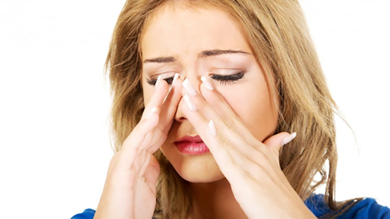 Khó thở và nghẹt mũi xảy ra trong vài ngày đầu