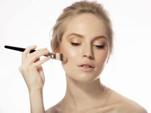 Bạn nên lựa chọn loại kem che phù hợp với tình trạng sẹo của mình