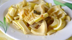 Không nên sử dụng măng khi bị vết thương hở vì sẽ có những kích ứng