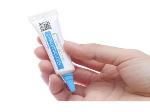 Kem cải thiện sẹo stratamed có kết cấu dạng gel silicone mỏng nhẹ