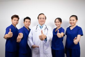 Đội ngũ bác sĩ giỏi có bằng cấp đầy đủ và kinh nghiệm lâu năm