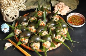 Chuyên gia giải đáp thắc mắc vết thương hở ăn ốc được không