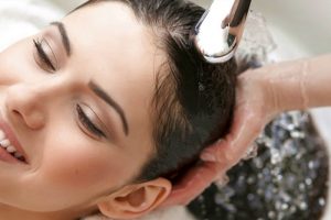 nâng mũi bao lâu thì tự gội đầu được