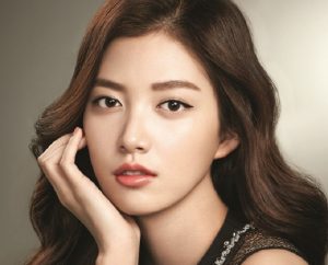 Làm thế nào để khắc phục lỗ mũi bên cao bên thấp nhanh nhất