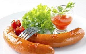 Xúc xích có thành phần dinh dưỡng ra sao?