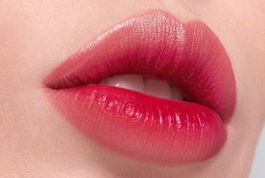 Cắt môi bao lâu thì có thể phun môi là điều khiến nhiều người quan tâm