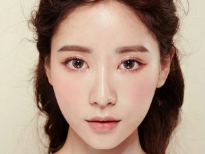 Đôi mắt ướt lúc nào cũng mang một vẻ đẹp dịu dàng