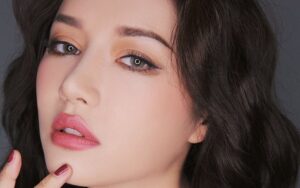 Tướng số người mắt hạnh nhân tốt hay xấu?