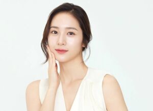 Mắt tam bạch thường có lòng trắng nhiều hơn lòng đen