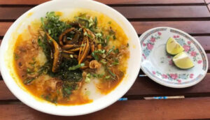 Thịt lươn có rất nhiều dưỡng chất cần thiết cho quá trình hồi phục da sau nâng mũi