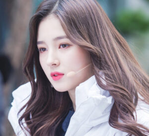 Nâng mũi bán cấu trúc là phương pháp khắc phục nhược điểm nhỏ của dáng mũi